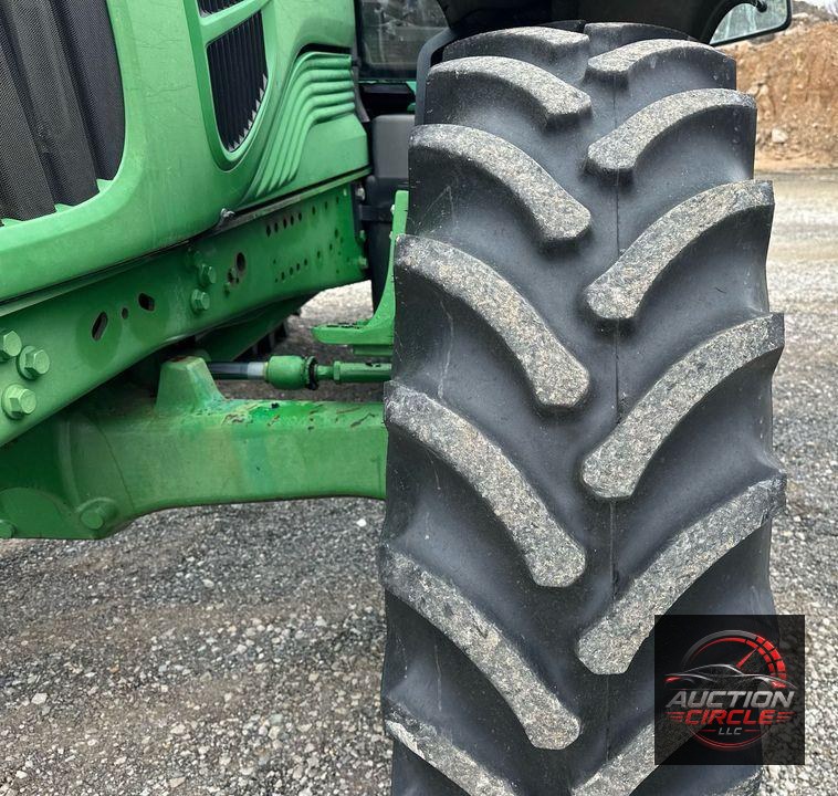 2010 John Deere 7330 MFWD tractor