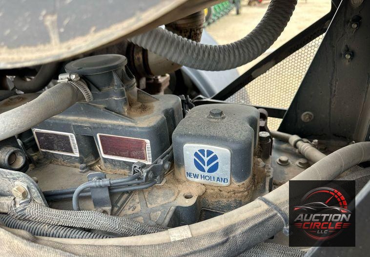 2012 New Holland TV6070 bi-directional tractor