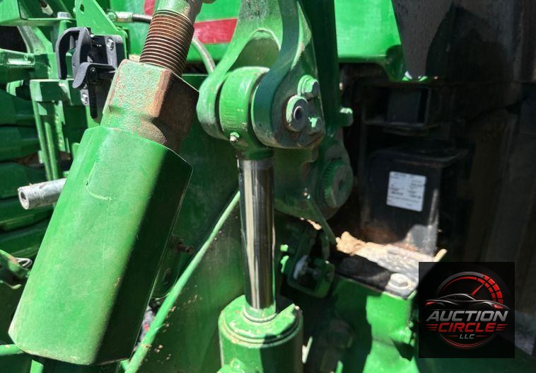 2017 John Deere 8295R MFWD tractor