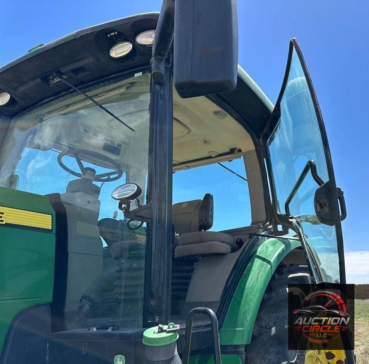 2017 John Deere 8295R MFWD tractor