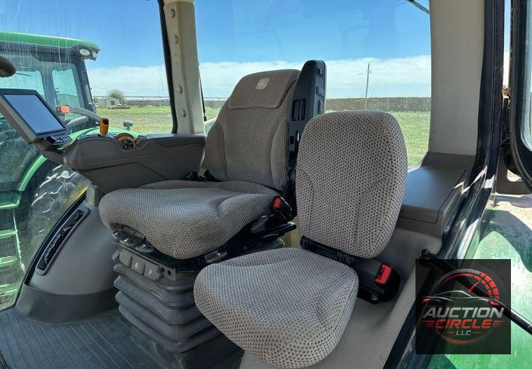 2017 John Deere 8295R MFWD tractor