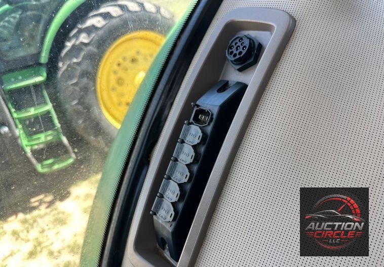 2017 John Deere 8295R MFWD tractor