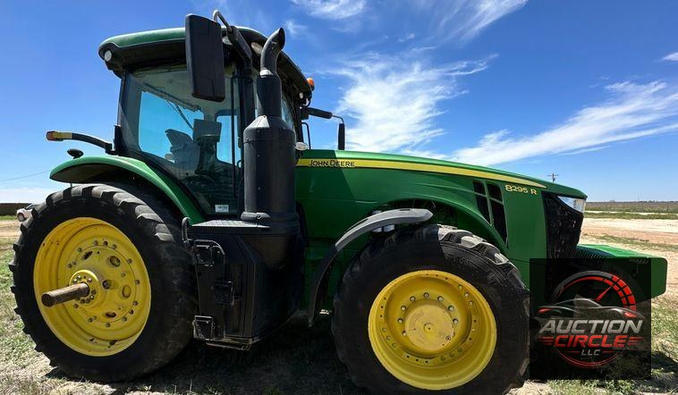 2017 John Deere 8295R MFWD tractor