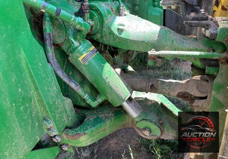 2017 John Deere 8295R MFWD tractor
