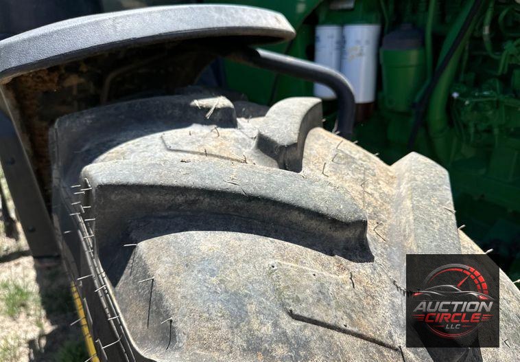 2017 John Deere 8295R MFWD tractor