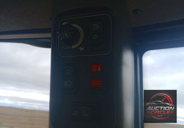 2014 New Holland TV6070 bi-directional tractor
