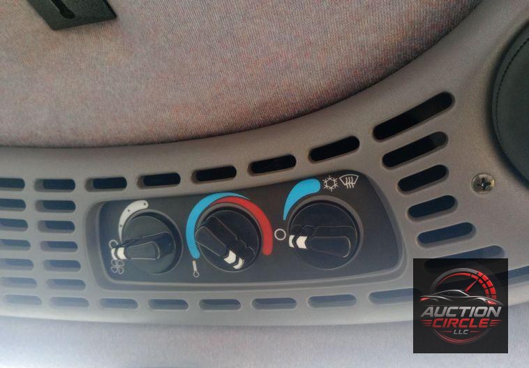 2014 New Holland TV6070 bi-directional tractor