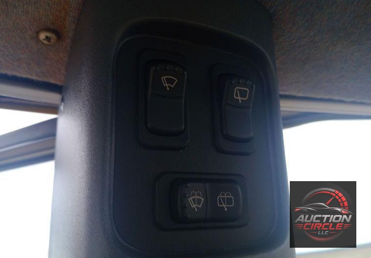2014 New Holland TV6070 bi-directional tractor