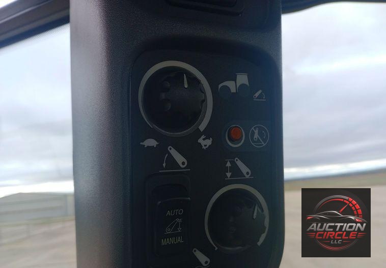 2014 New Holland TV6070 bi-directional tractor