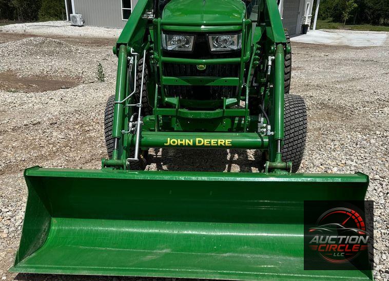 2022 John Deere  4066R MFWD tractor