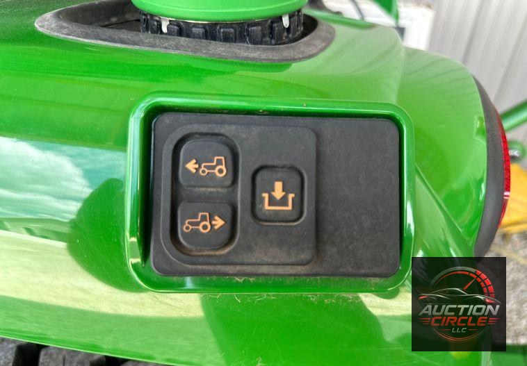 2022 John Deere  4066R MFWD tractor