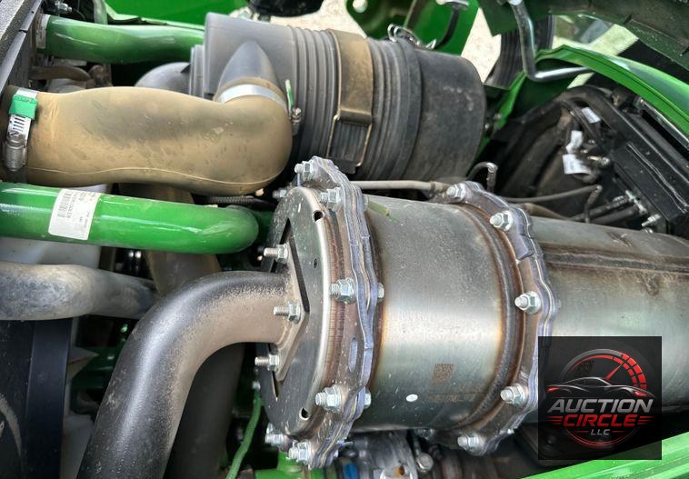 2022 John Deere  4066R MFWD tractor