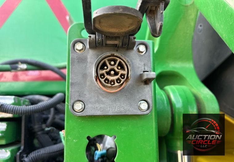2016 John Deere 8370R MFWD tractor