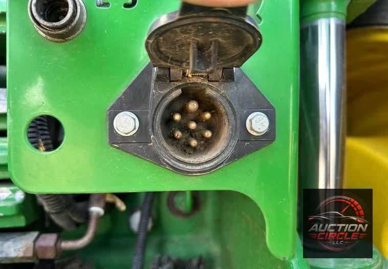 2016 John Deere 8370R MFWD tractor
