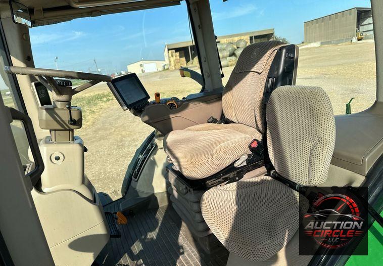 2016 John Deere 8370R MFWD tractor