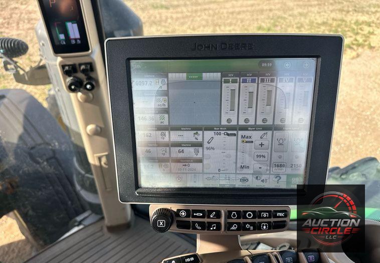 2016 John Deere 8370R MFWD tractor