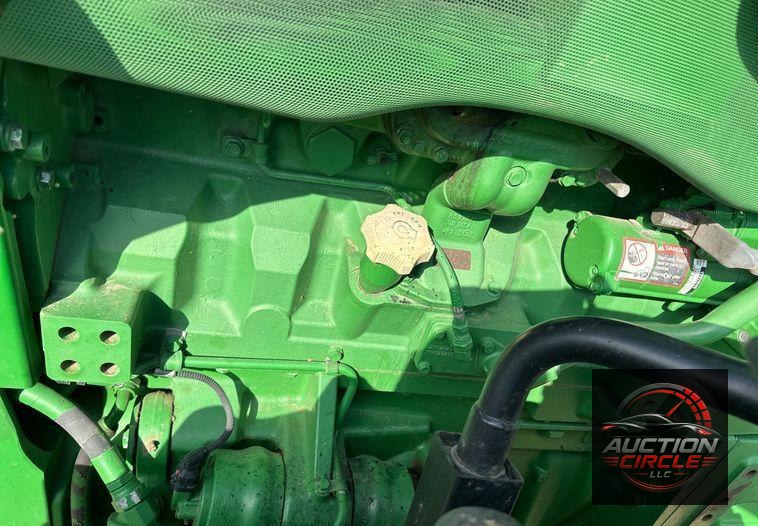 2016 John Deere 8370R MFWD tractor
