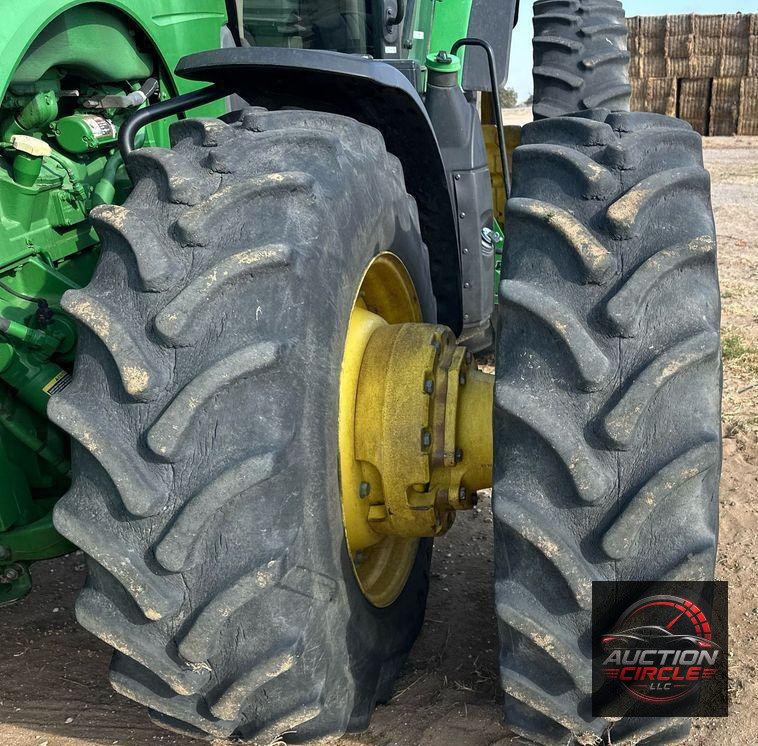 2016 John Deere 8370R MFWD tractor