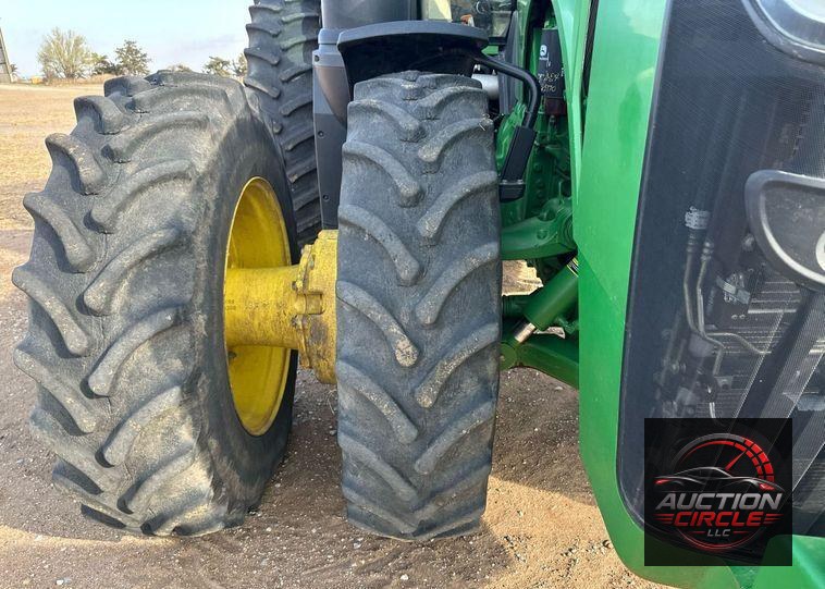 2016 John Deere 8370R MFWD tractor