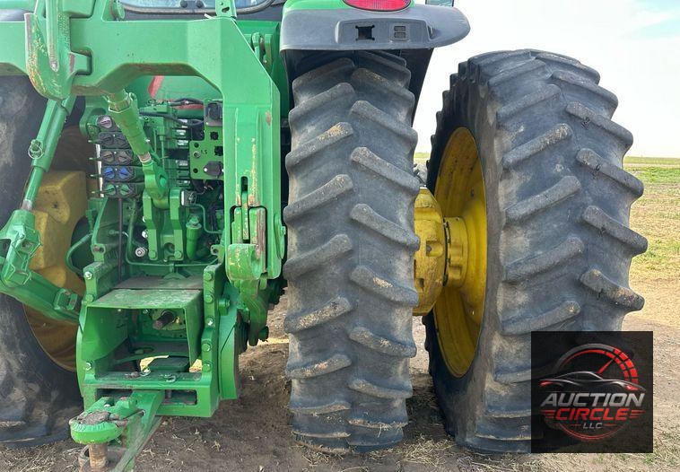 2016 John Deere 8370R MFWD tractor