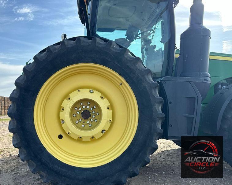 2016 John Deere 8370R MFWD tractor