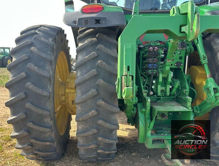 2016 John Deere 8370R MFWD tractor
