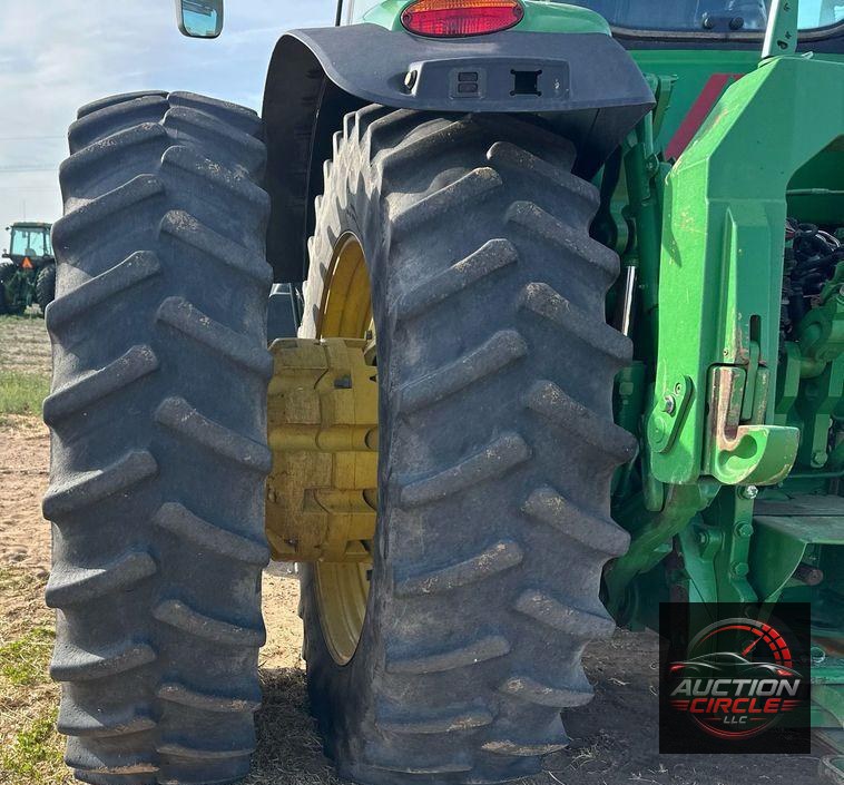 2016 John Deere 8370R MFWD tractor