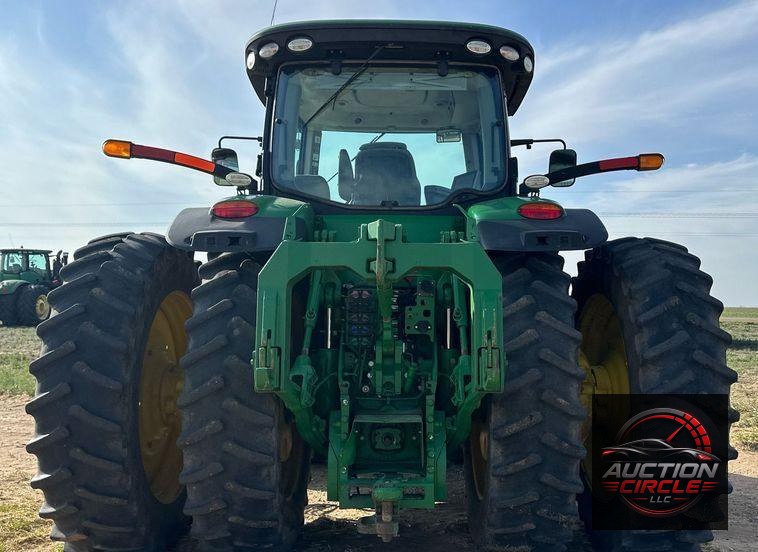 2016 John Deere 8370R MFWD tractor