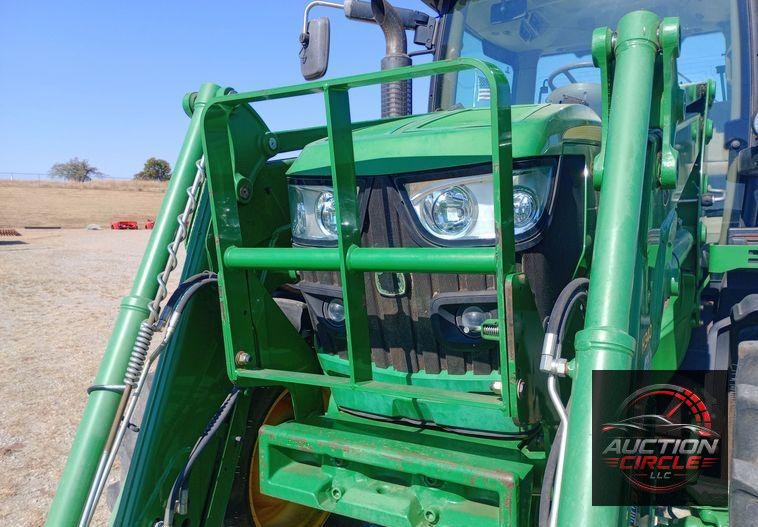 2015 John Deere 6125R MFWD tractor