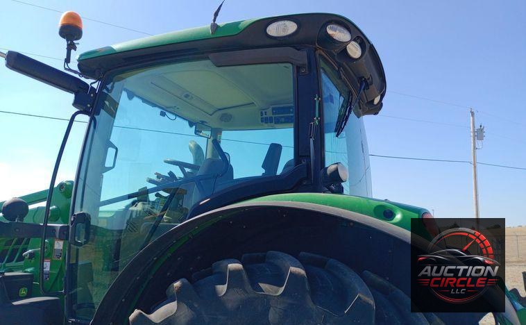 2015 John Deere 6125R MFWD tractor