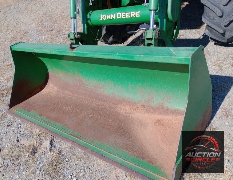 2015 John Deere 6125R MFWD tractor