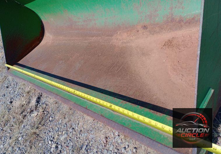 2015 John Deere 6125R MFWD tractor