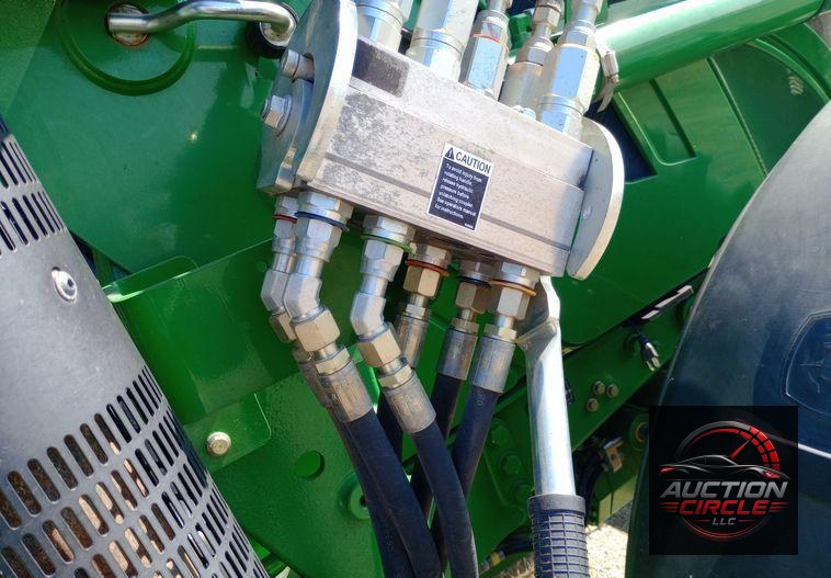 2015 John Deere 6125R MFWD tractor