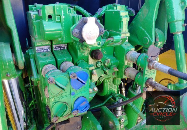 2015 John Deere 6125R MFWD tractor