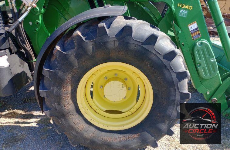 2015 John Deere 6125R MFWD tractor