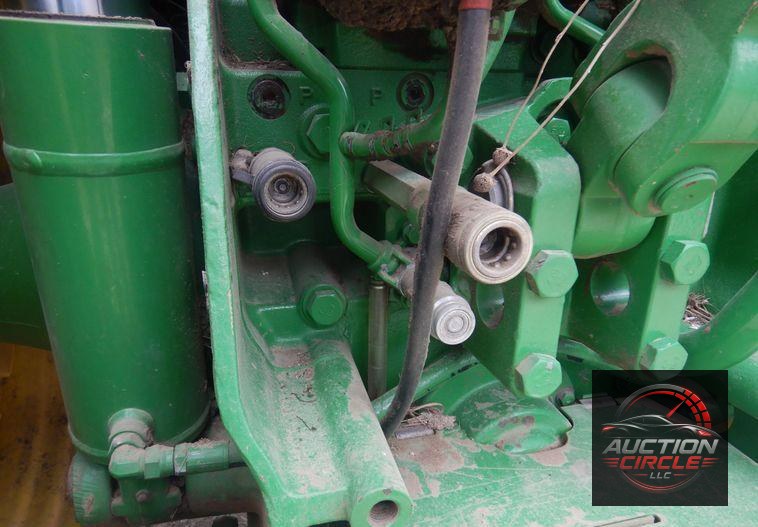 2010 John Deere 8225R MFWD tractor