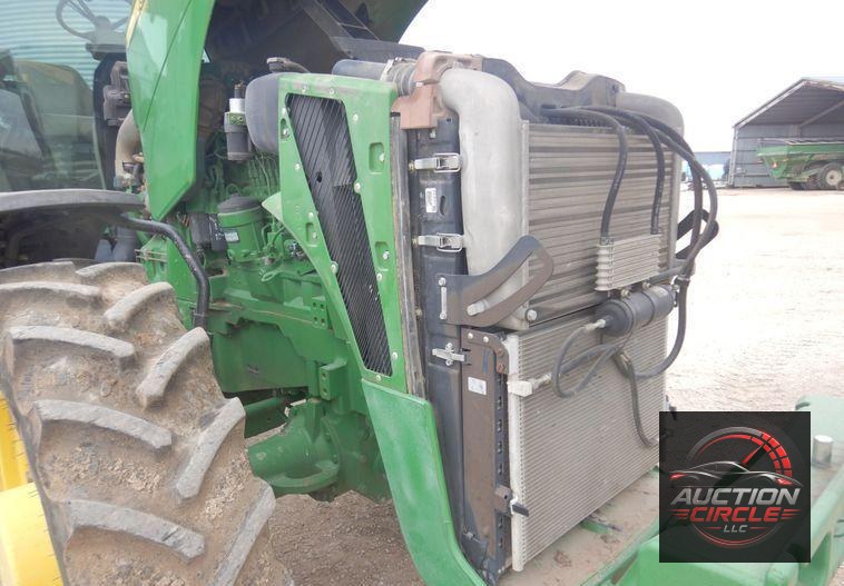 2010 John Deere 8225R MFWD tractor