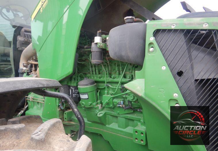 2010 John Deere 8225R MFWD tractor