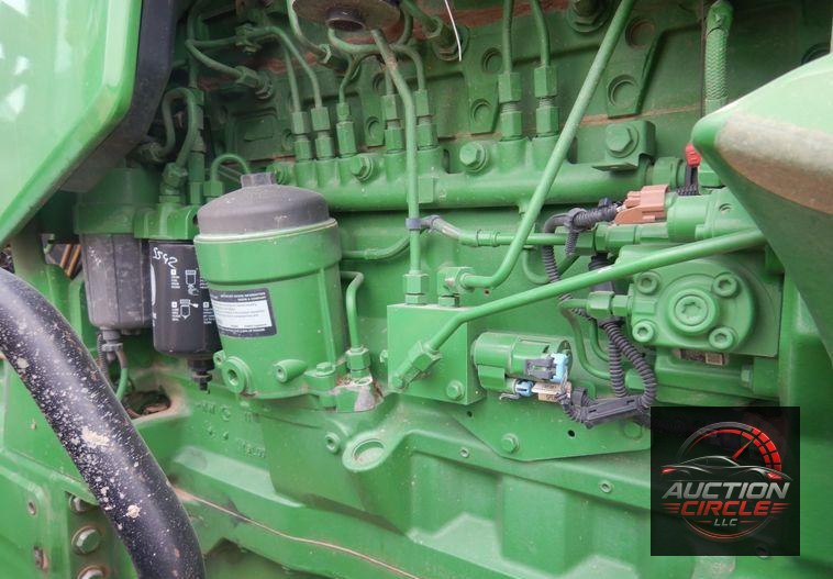 2010 John Deere 8225R MFWD tractor