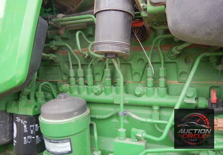 2010 John Deere 8225R MFWD tractor