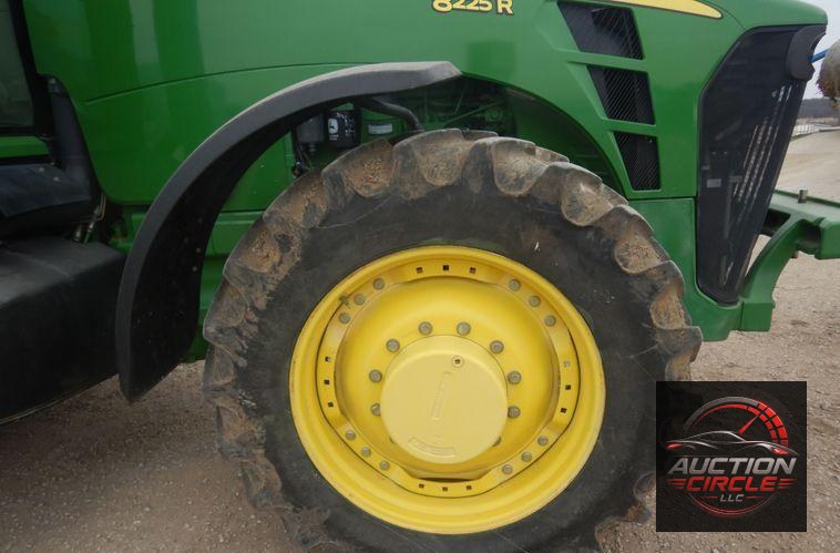 2010 John Deere 8225R MFWD tractor