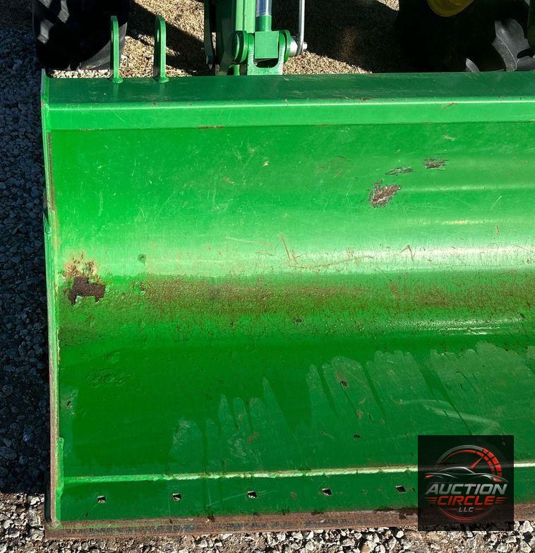 2014 John Deere 6125M  MFWD tractor