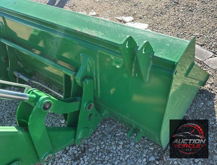 2014 John Deere 6125M  MFWD tractor