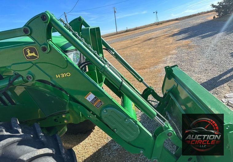 2014 John Deere 6125M  MFWD tractor