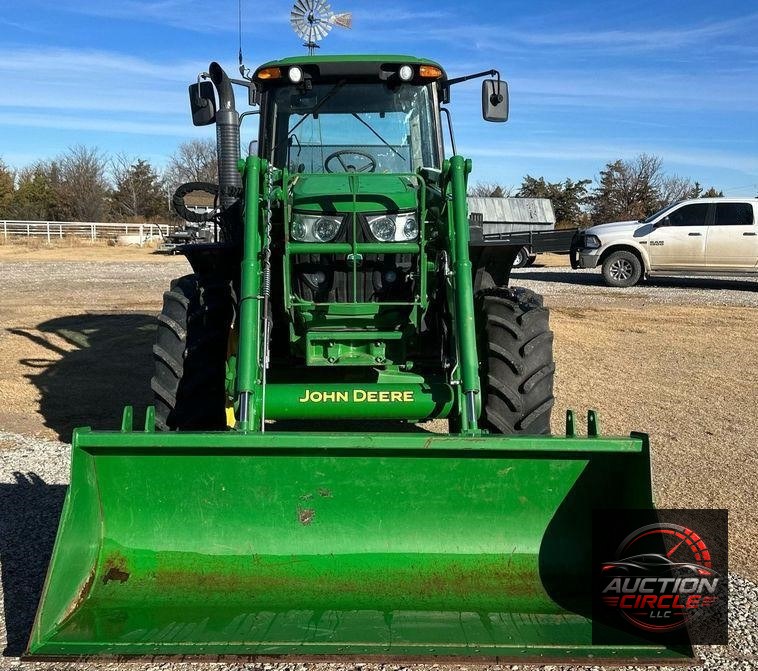 2014 John Deere 6125M  MFWD tractor