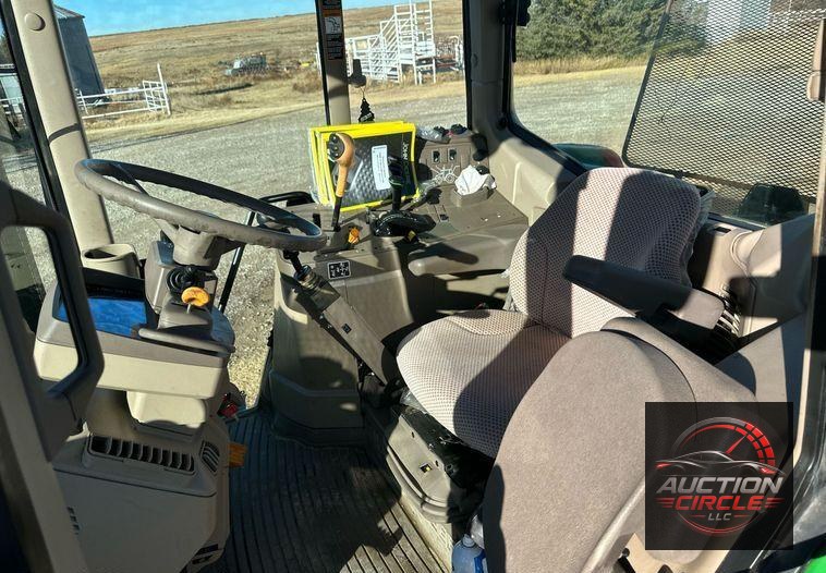 2014 John Deere 6125M  MFWD tractor