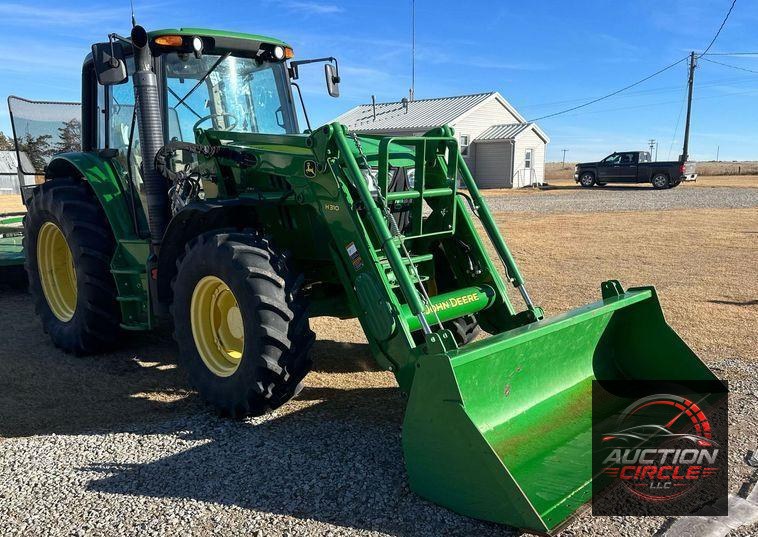 2014 John Deere 6125M  MFWD tractor