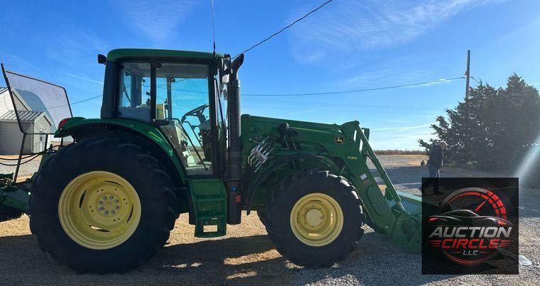 2014 John Deere 6125M  MFWD tractor