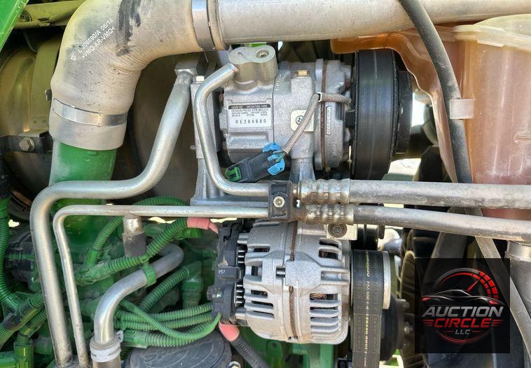 2014 John Deere 6125M  MFWD tractor