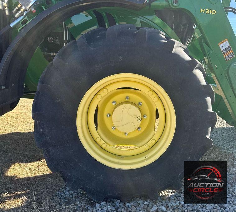 2014 John Deere 6125M  MFWD tractor